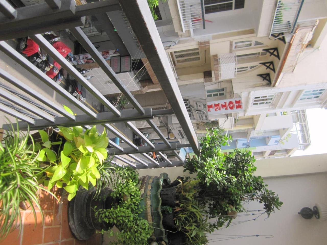 The Lily Hostel & Coffee 호치민 외부 사진